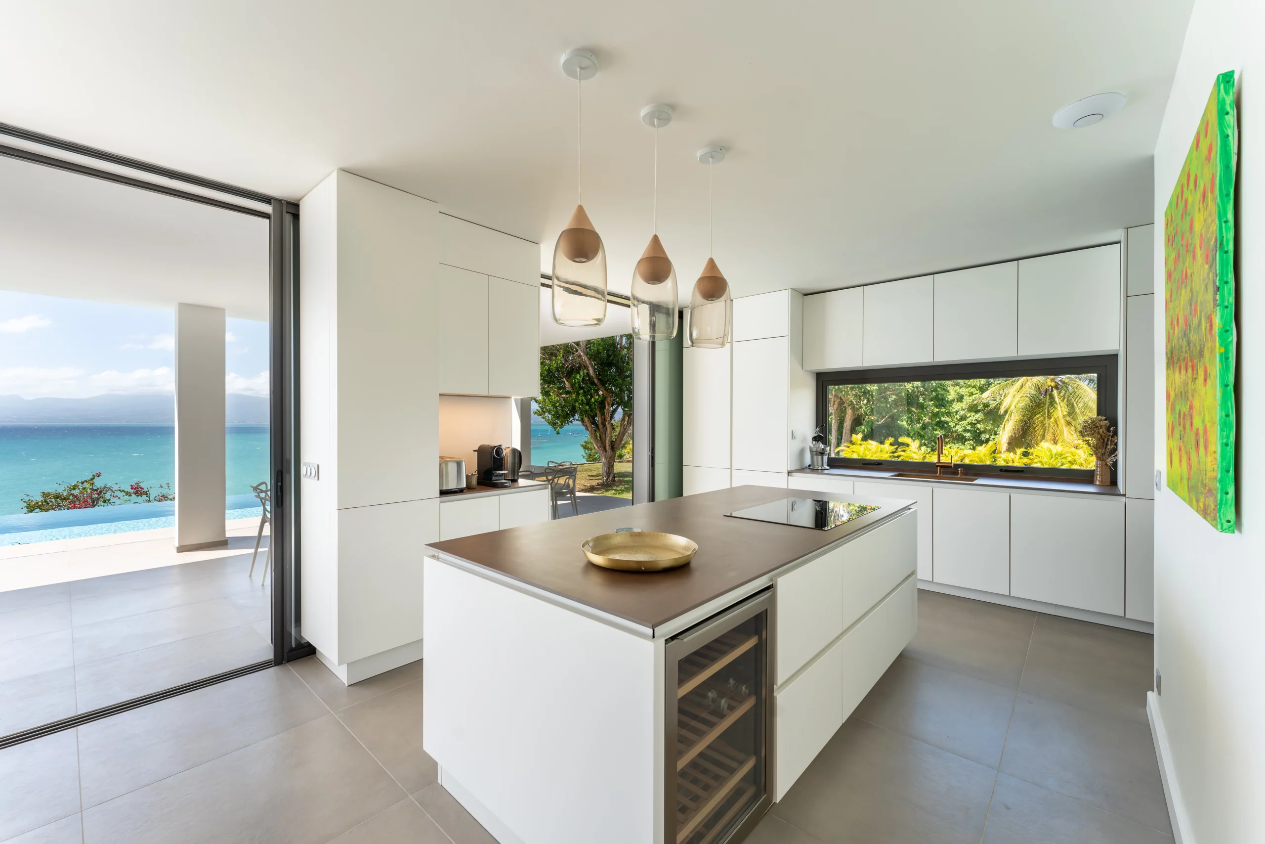 cuisine équipée vue mer de la villa guacana guadeloupe