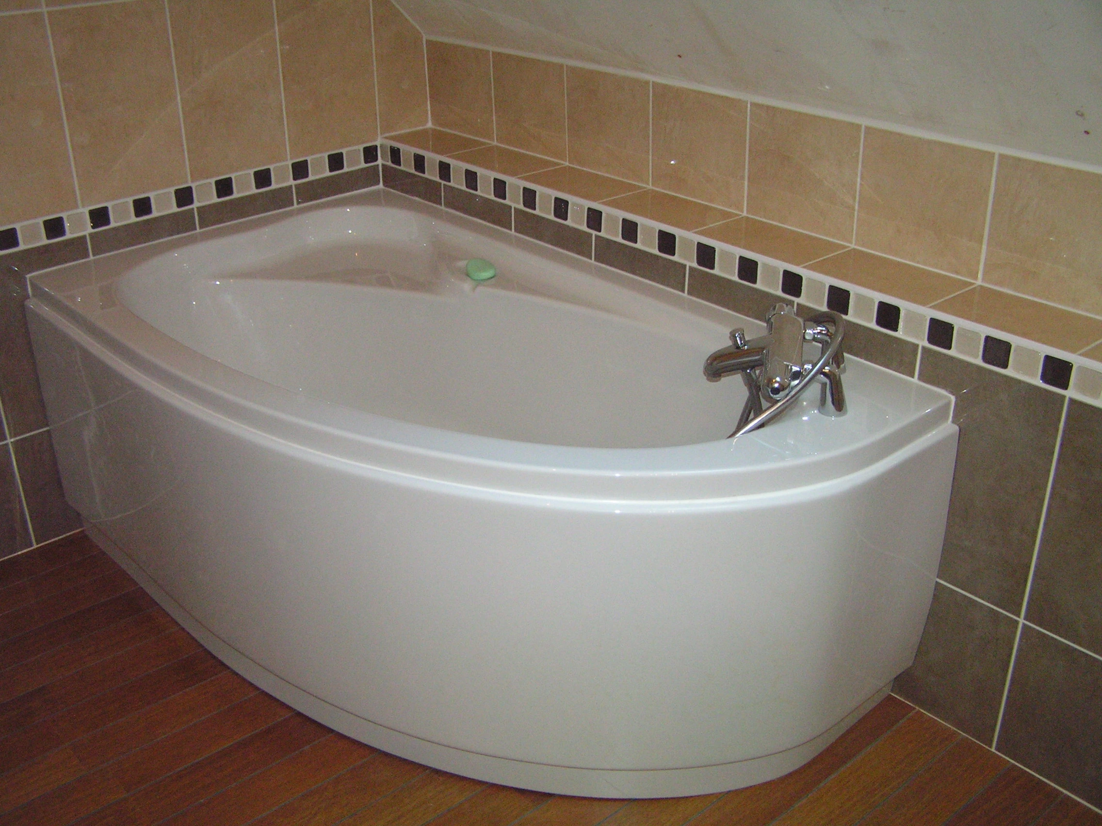 Baignoire asymétrique ronde