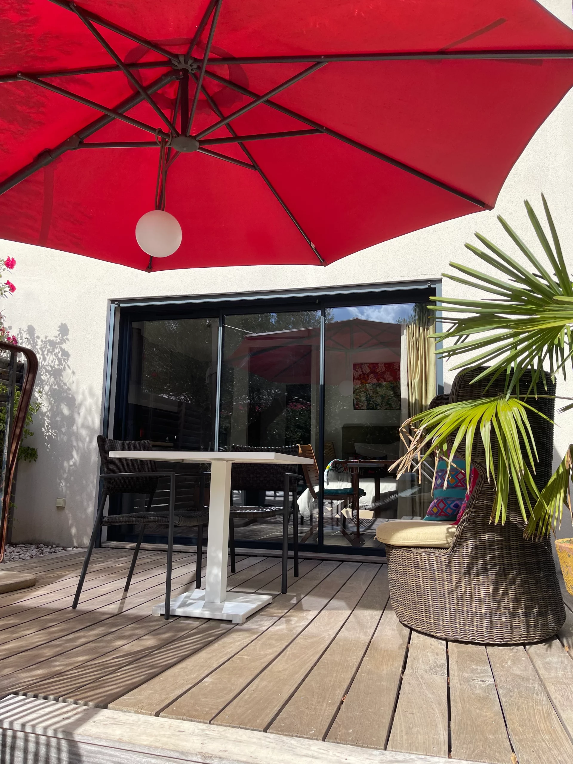 Terrasse gîte à Saint-Maximin la Sainte Baume dans la Provence Verte